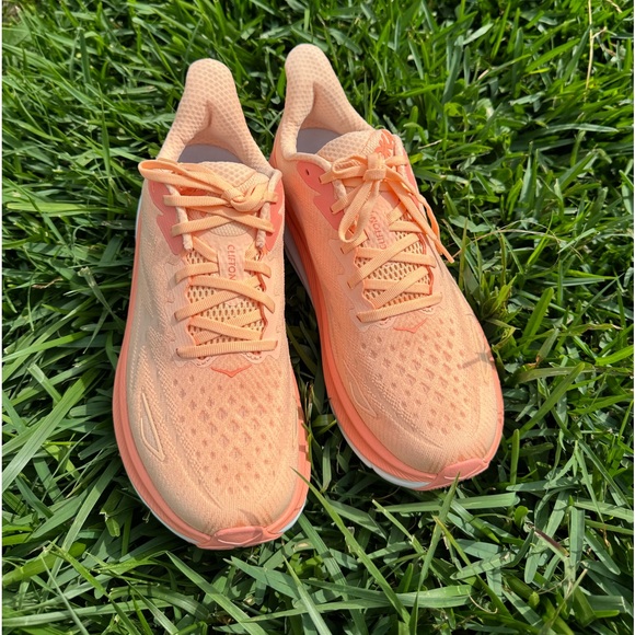 - Hoka Clifton 9 Cantaloupe / White women size 7.5 new with box - Picture 5 of 17